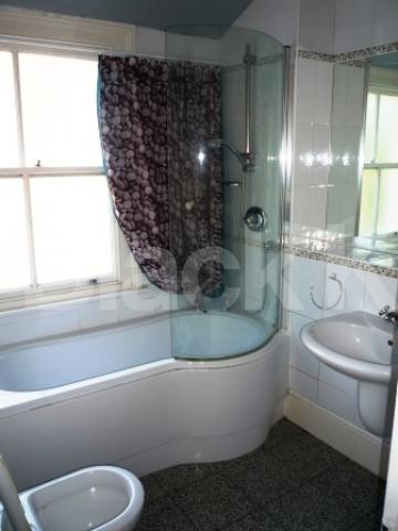 			4 Bedroom, 1 bath, 1 reception House			 Bedford Road, CROUCH END