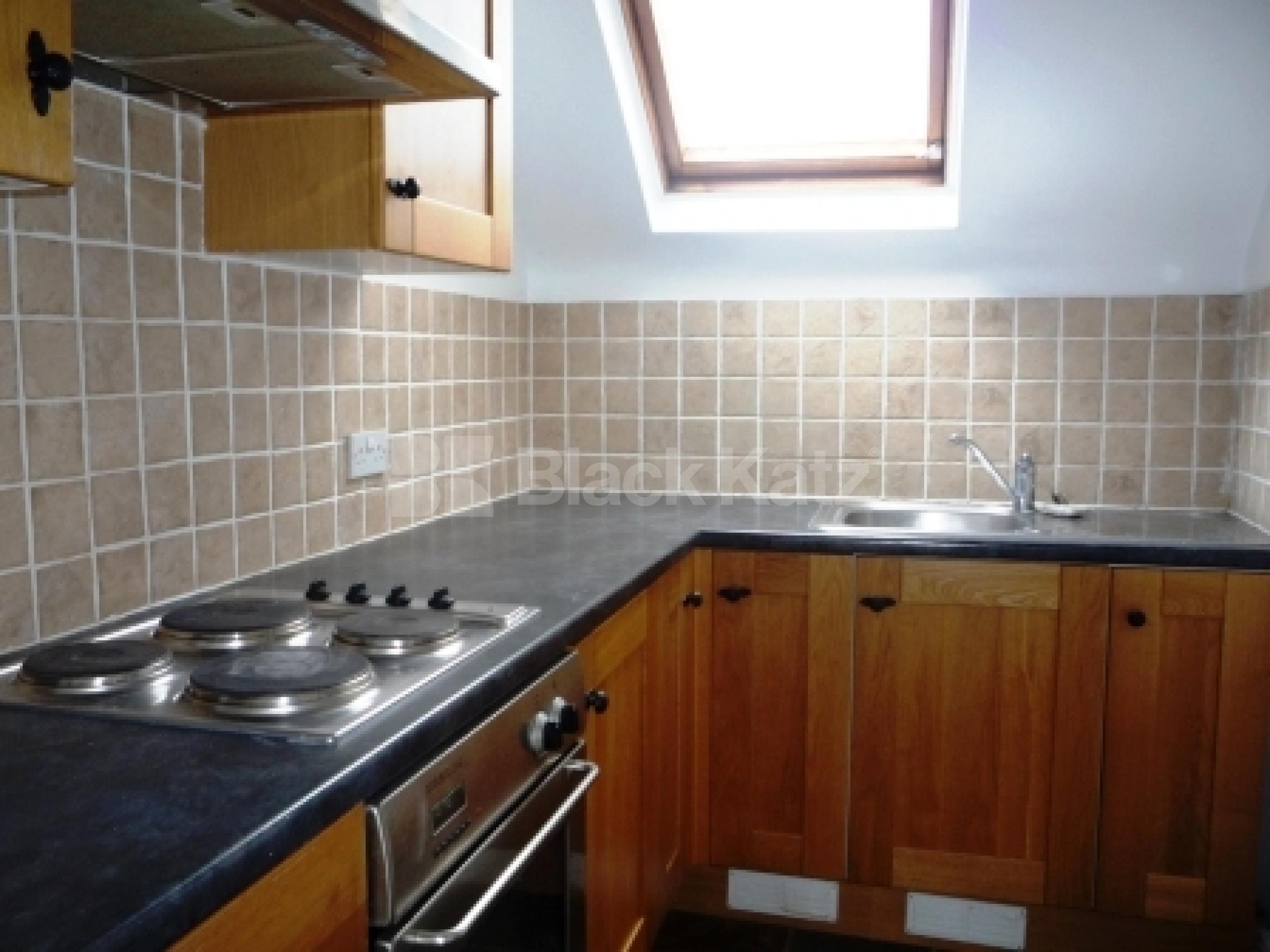 			1 Bedroom, 1 bath, 1 reception Flat			 Ferrestone Road, CROUCH END N8