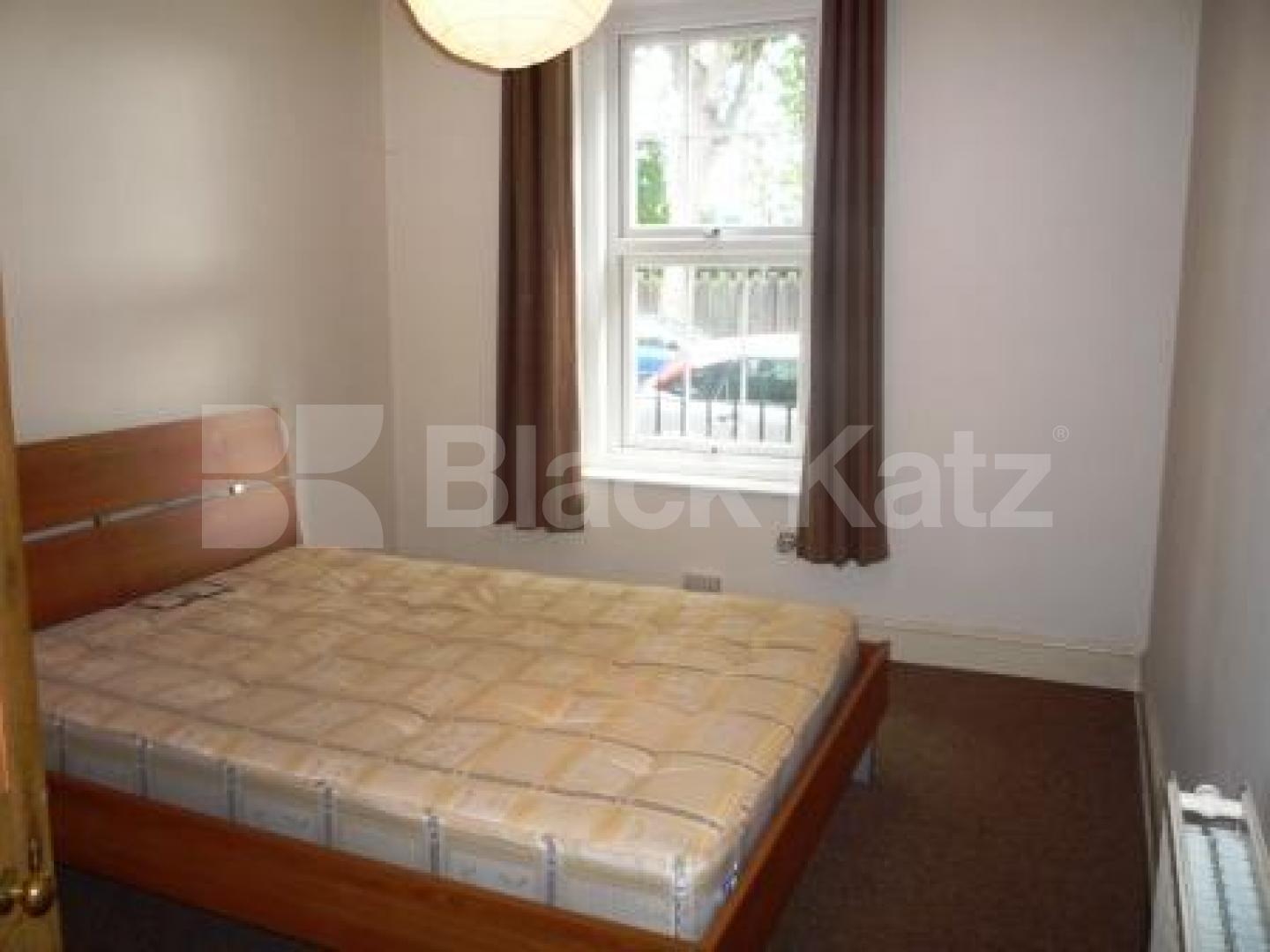 			3 Bedroom, 1 bath, 1 reception Flat			 Tottenham Lane, CROUCH END