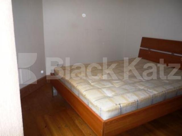 			3 Bedroom, 1 bath, 1 reception Flat			 Tottenham Lane, CROUCH END