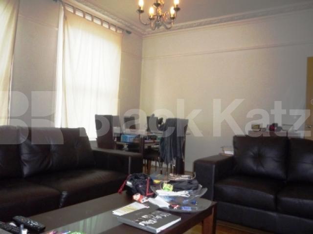 			Amazing Property !, 2 Bedroom, 1 bath, 1 reception Flat			 Park Road, CROUCH END