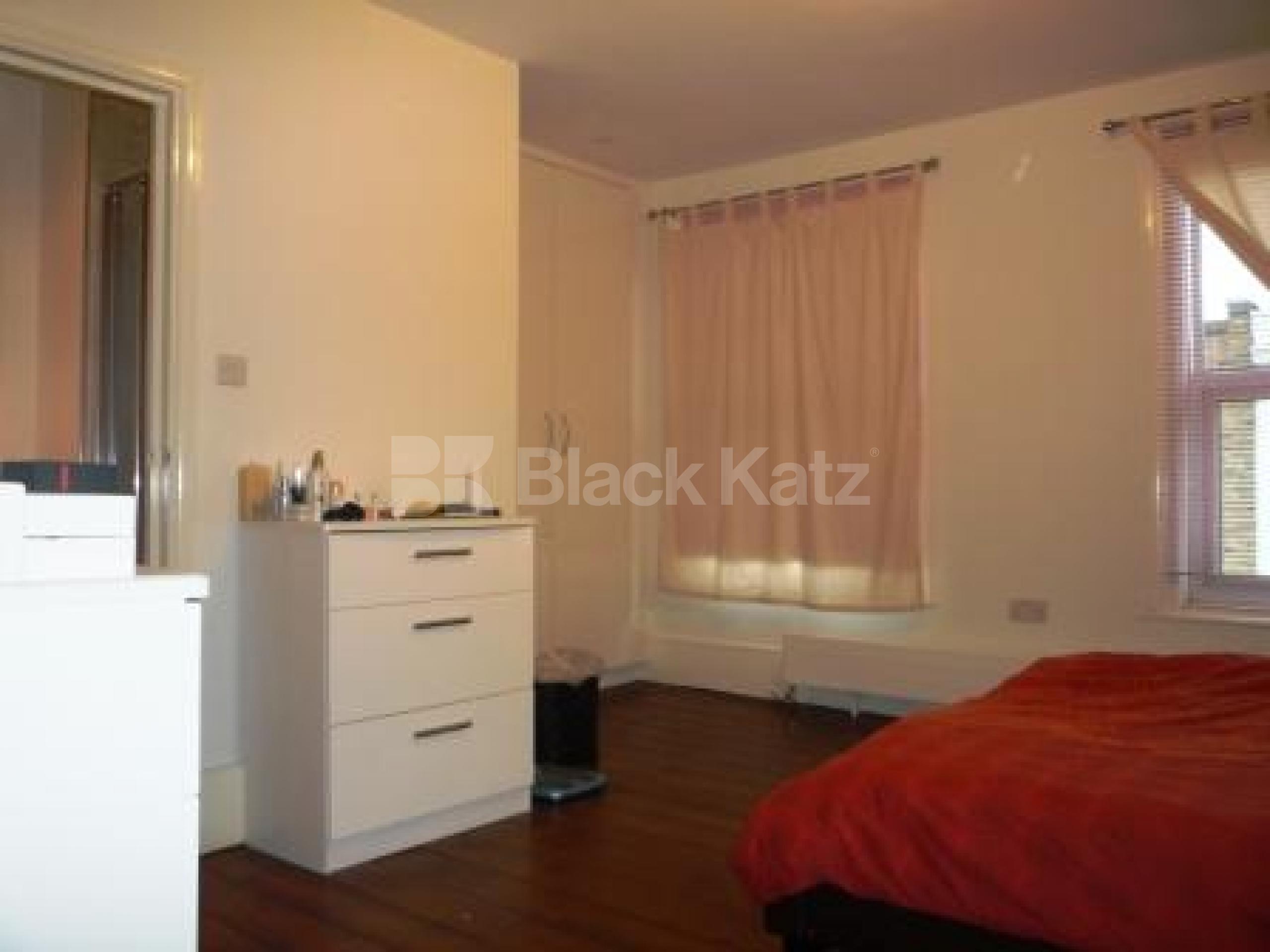 			Amazing Property !, 2 Bedroom, 1 bath, 1 reception Flat			 Park Road, CROUCH END N8