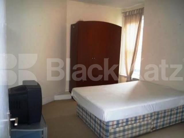 			Including All Bills, 2 Bedroom, 1 bath, 1 reception Flat			 Muswell Avenue, MUSWELL HILL