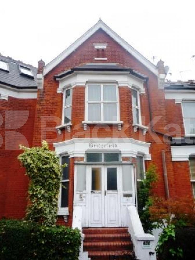			Including All Bills, 2 Bedroom, 1 bath, 1 reception Flat			 Muswell Avenue, MUSWELL HILL