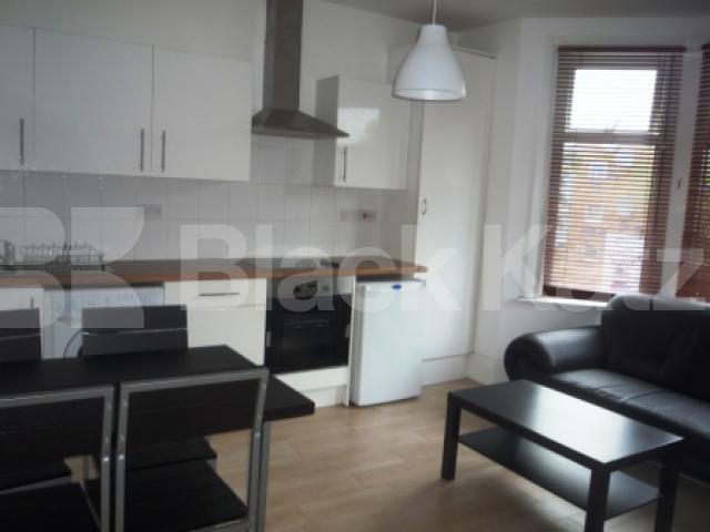 			2 Bed modern furnished flat inclusive of council tax, 2 Bedroom, 1 bath, 1 reception Flat			 Landsdowne Road, TOTTENHAM