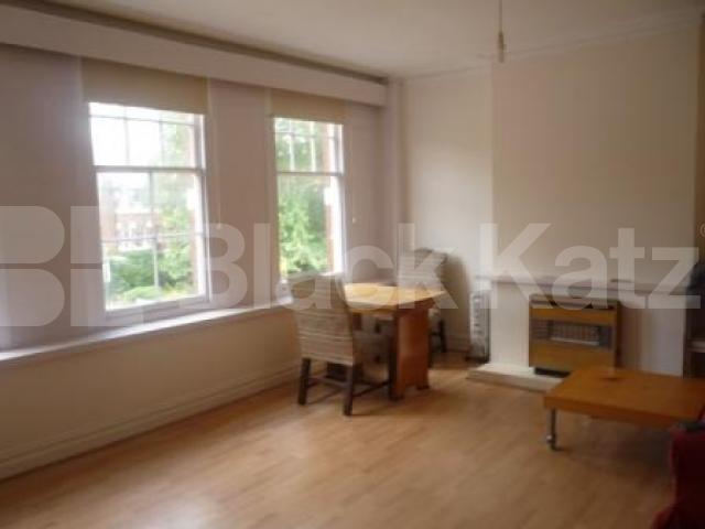 			Large three bed with Garden in Hornsey , 3 Bedroom, 1 bath, 1 reception Flat			 Priory Road, Hornsey