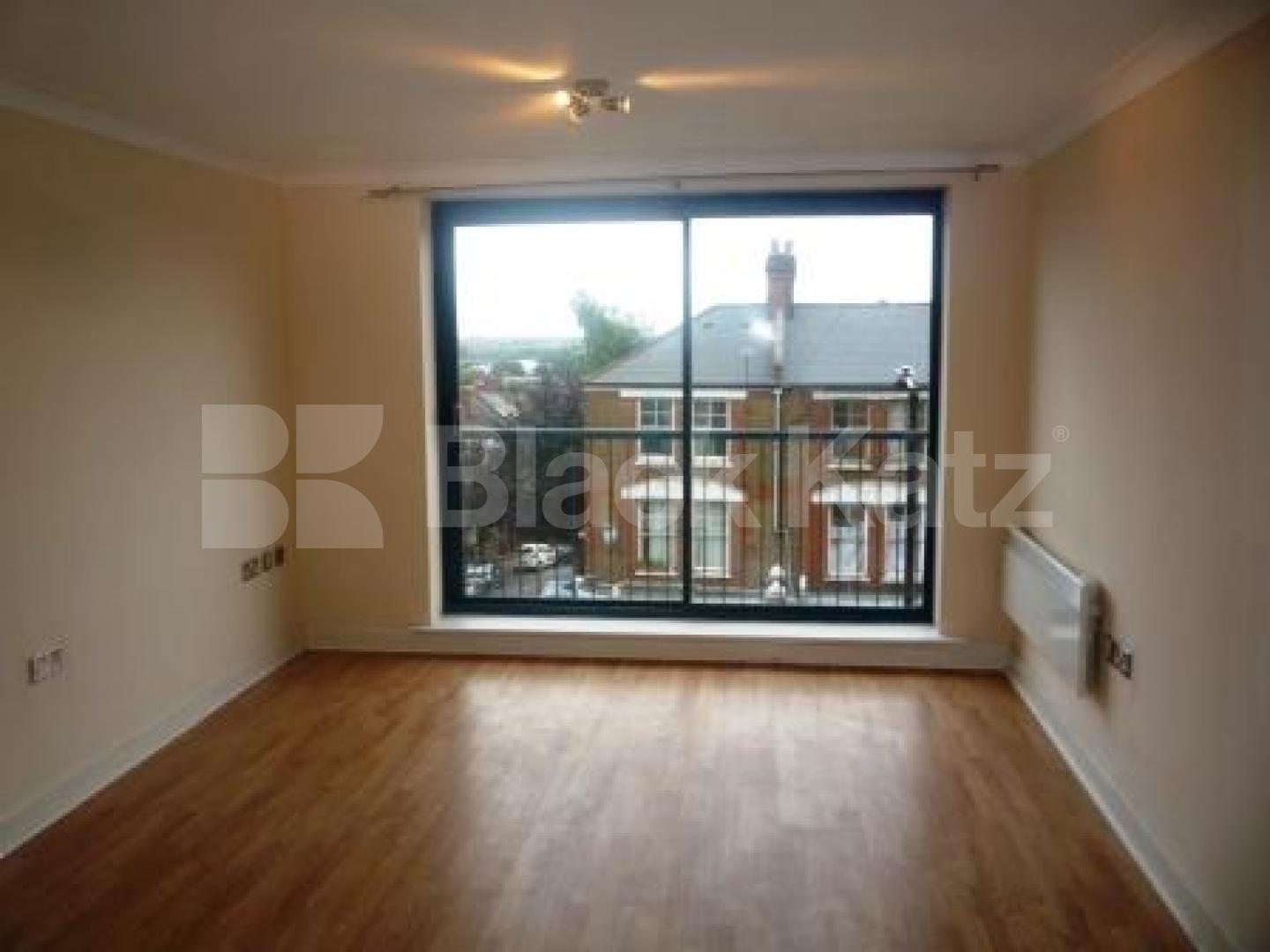			1 Bedroom, 1 bath, 1 reception Flat			 Northpoint Tottenham Lane, CROUCH END