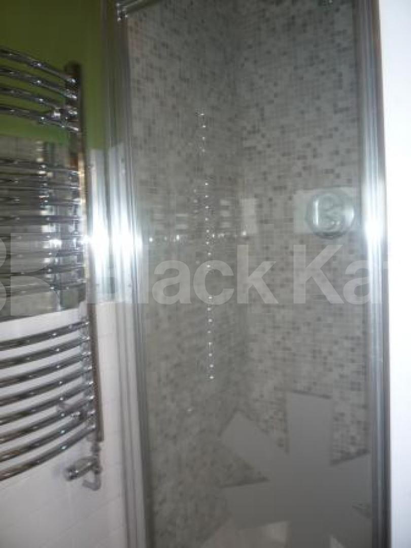 			3 Bedroom, 1 bath, 1 reception Flat			 Middle Lane, CROUCH END