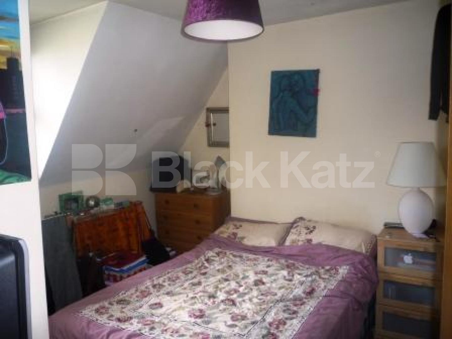 			1 Bedroom, 1 bath, 1 reception Flat			 Maidstone Road, Bounds Green
