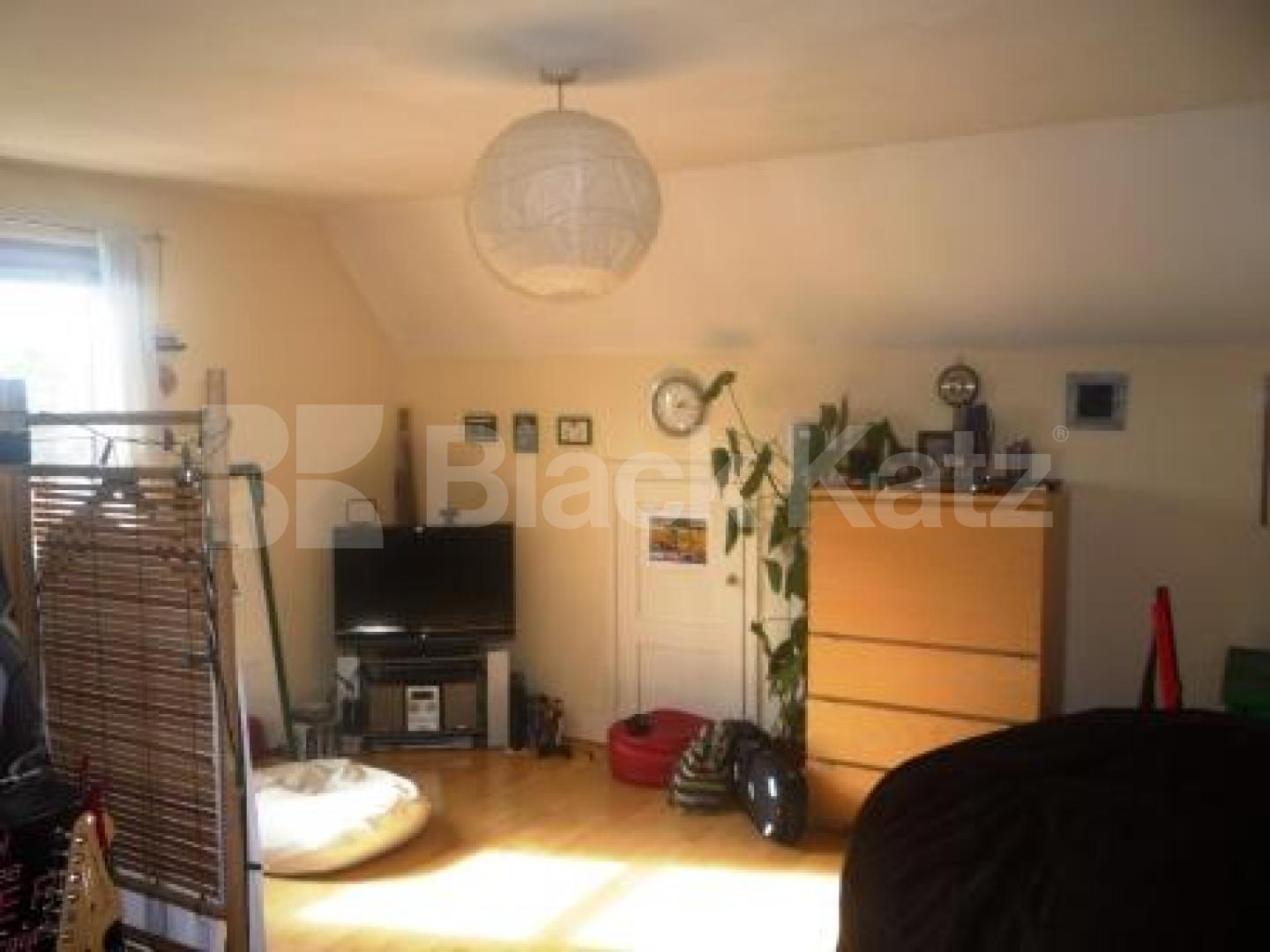 			1 Bedroom, 1 bath, 1 reception Flat			 Maidstone Road, Bounds Green