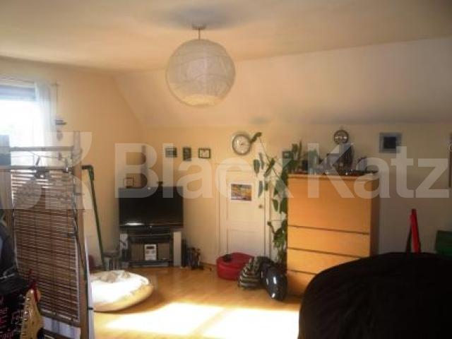 			1 Bedroom, 1 bath, 1 reception Flat			 Maidstone Road, Bounds Green