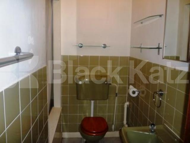 			1 Bedroom, 1 bath, 1 reception Flat			 Park Road, CROUCH END