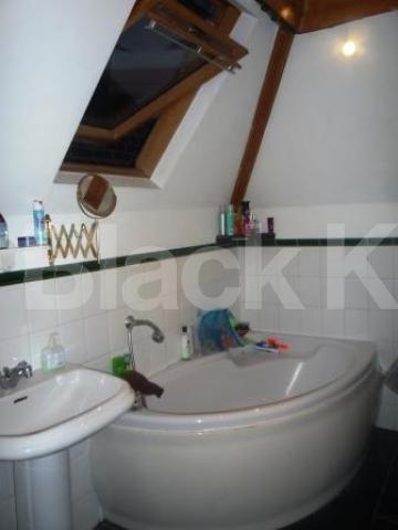 			Stunning, 2 Bedroom, 1 bath, 1 reception Flat			 Park Road, Crouch End