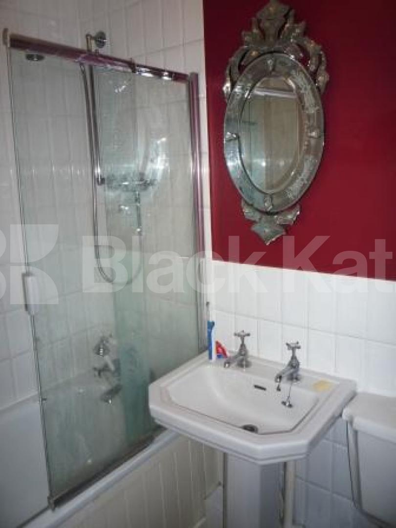 			2 Bedroom, 1 bath, 1 reception Flat			 Christchurch Road, Crouch End