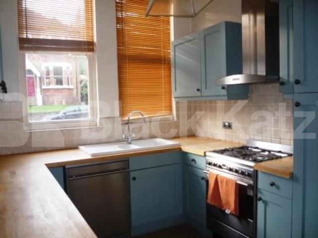 			2 Bedroom, 1 bath, 1 reception Flat			 Christchurch Road, Crouch End