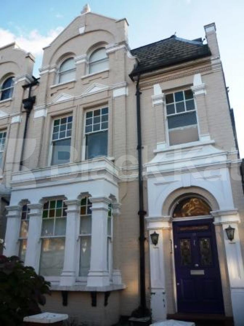 			1 Bedroom, 1 bath, 1 reception Flat			 Weston Park, CROUCH END