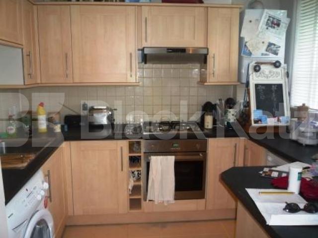 			1 Bedroom, 1 bath, 1 reception Flat			 Weston Park, CROUCH END