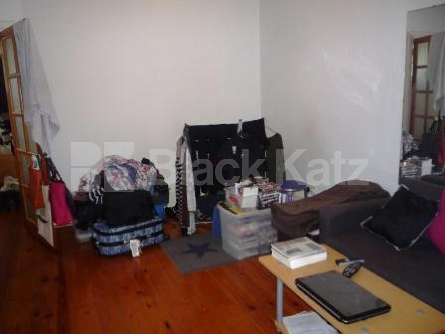 			NEW INSTRUCTION! GREAT LOCATION, Studio Apartment, 1 bath, 1 reception Flat			 Coleridge Road, CROUCH END