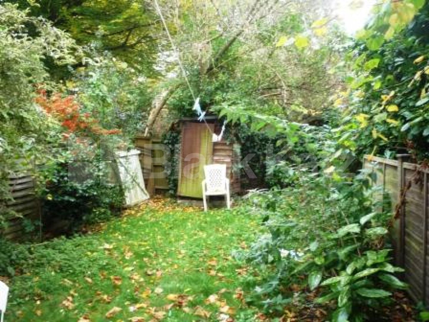 			NEW INSTRUCTION! GREAT LOCATION, Studio Apartment, 1 bath, 1 reception Flat			 Coleridge Road, CROUCH END