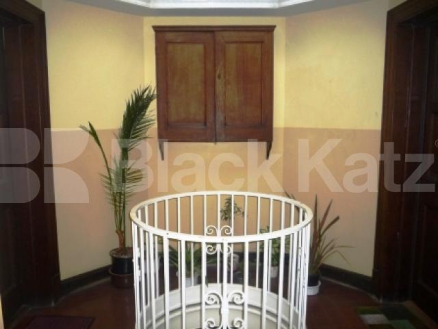 			NEW INSTRUCTION!, 2 Bedroom, 1 bath, 1 reception Flat			 Fortis Green Road, MUSWELL HILL