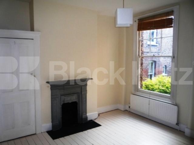 			LET, 2 Bedroom, 1 bath, 1 reception Ground Floor Flat			 Nightingale Lane, CROUCH END