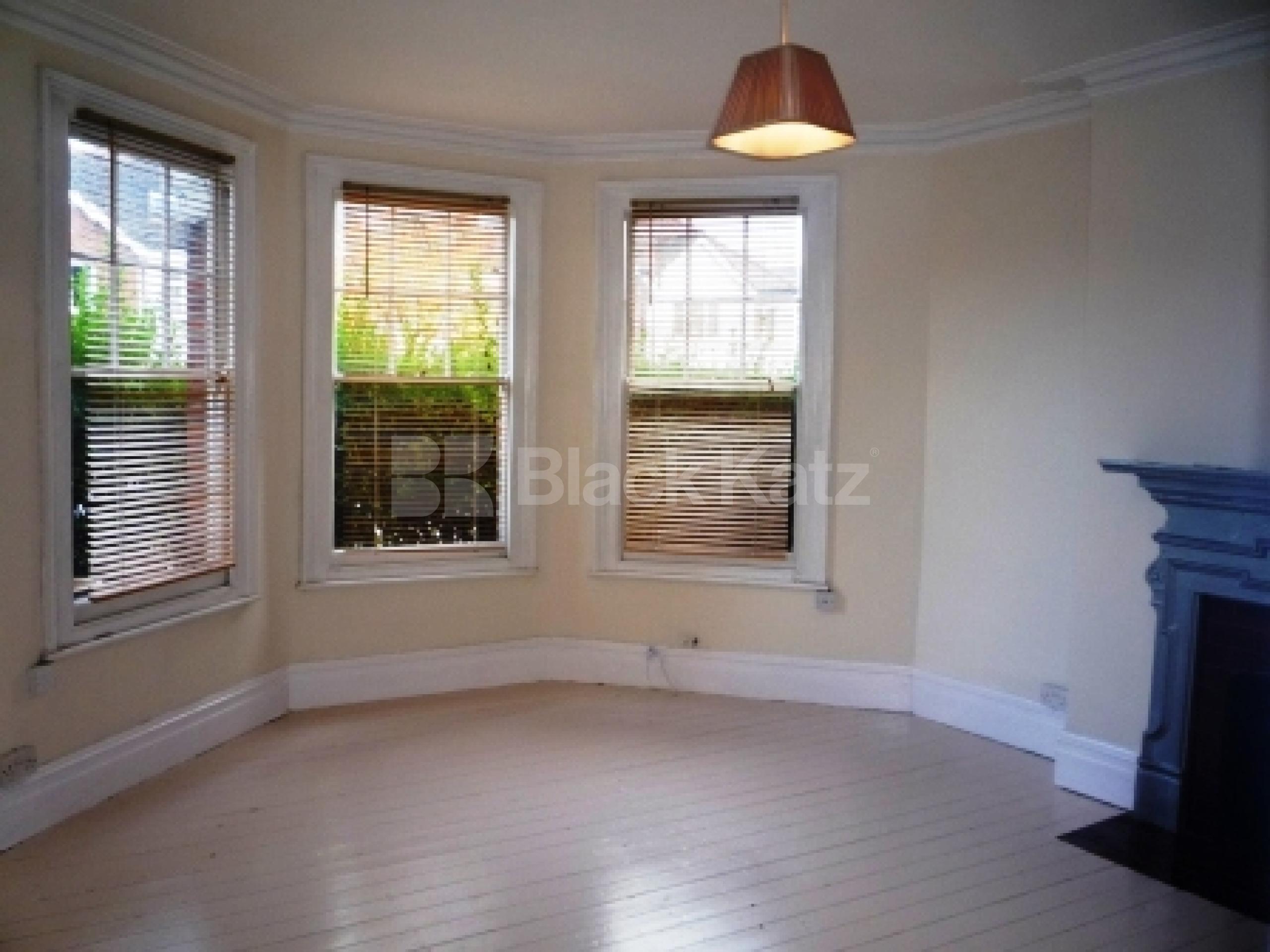 			LET, 2 Bedroom, 1 bath, 1 reception Ground Floor Flat			 Nightingale Lane, CROUCH END N8