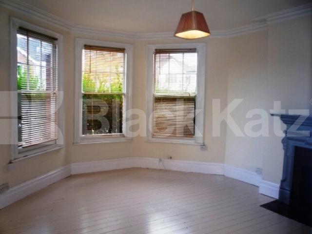 			LET, 2 Bedroom, 1 bath, 1 reception Ground Floor Flat			 Nightingale Lane, CROUCH END