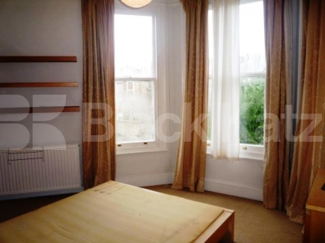 			NEW INSTRUCTION!, 2 Bedroom, 1 bath, 1 reception Flat			 Woodside Road, WOOD GREEN