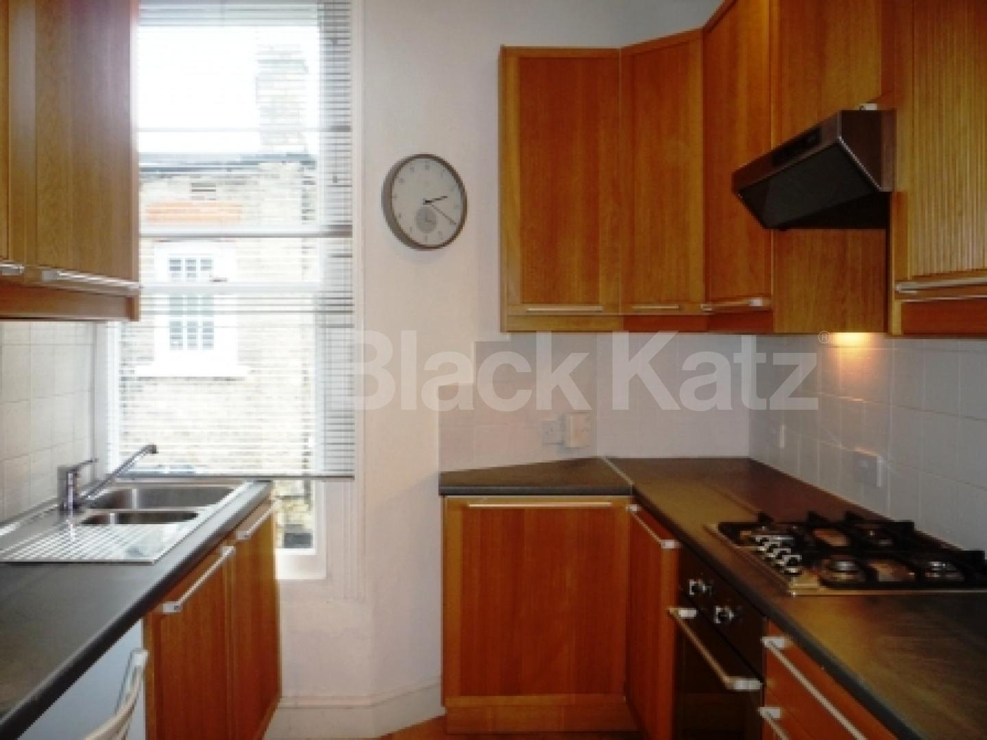 			NEW INSTRUCTION!, 2 Bedroom, 1 bath, 1 reception Flat			 Woodside Road, WOOD GREEN