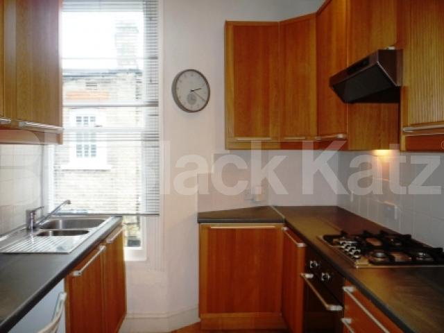 			NEW INSTRUCTION!, 2 Bedroom, 1 bath, 1 reception Flat			 Woodside Road, WOOD GREEN