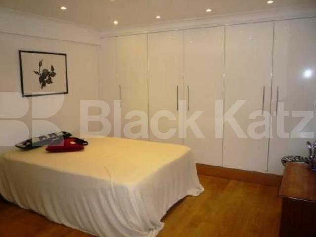 			INCLUSIVE OF ALL BILLS!, Studio Apartment, 1 bath, 1 reception Studio			 Fairfield Road, Crouch End