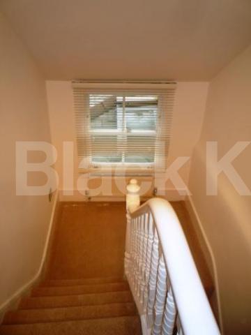 			LET, 1 Bedroom, 1 bath, 1 reception Flat			 Glebe Road, CROUCH END
