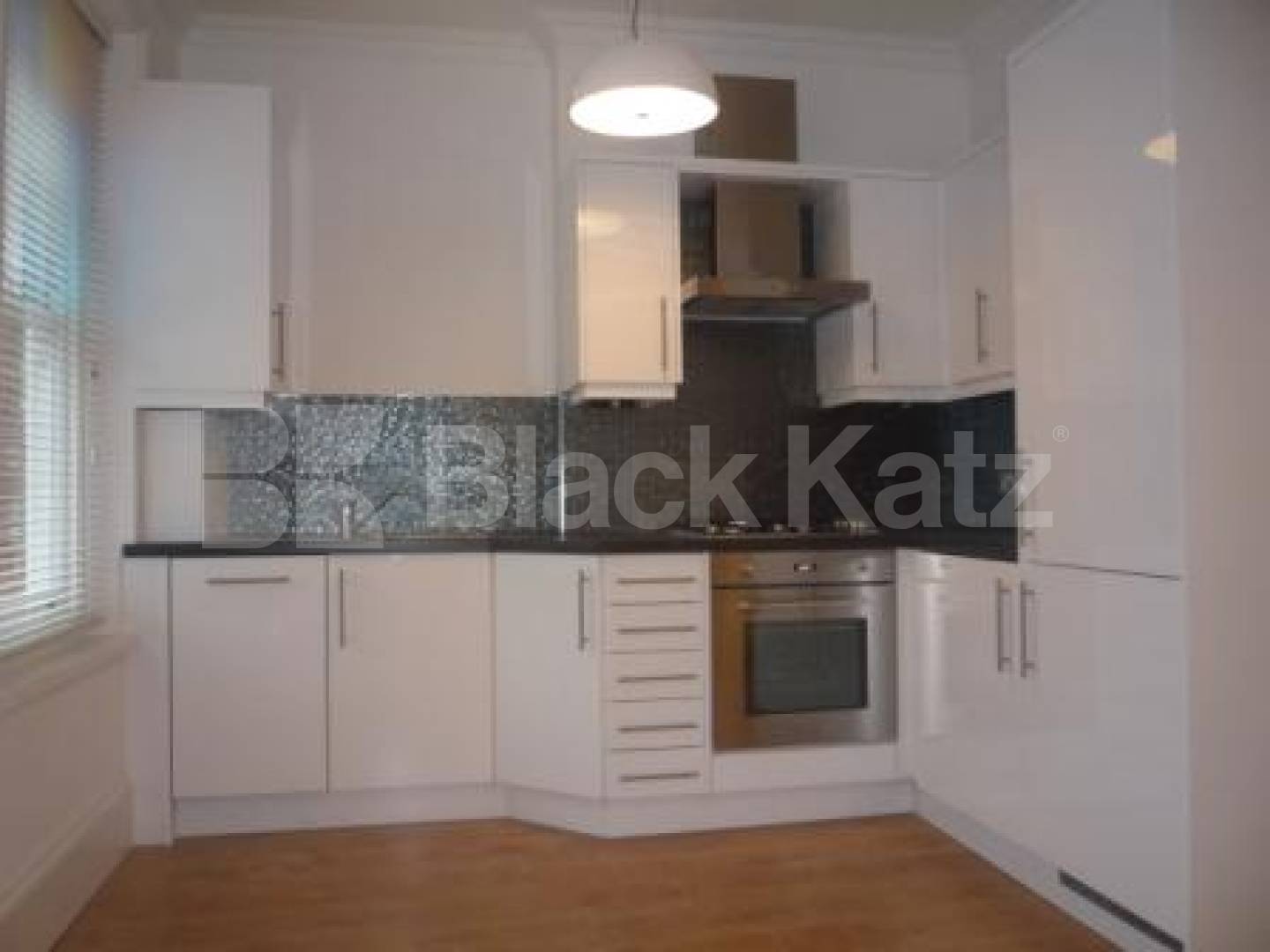 2 Bedroom, 1 bath, 1 reception Flat			 Glebe Road, CROUCH END