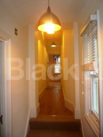 			A Must See Property !, 2 Bedroom, 1 bath, 1 reception Flat			 Glebe Road, CROUCH END