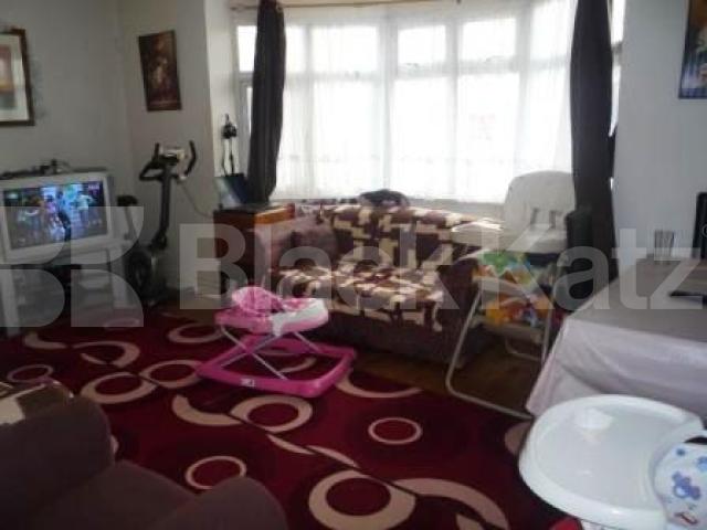 			ALL BILLS INCLUDED!, 2 Bedroom, 1 bath, 1 reception Flat			 Devonshire Hill Lane, WOOD GREEN