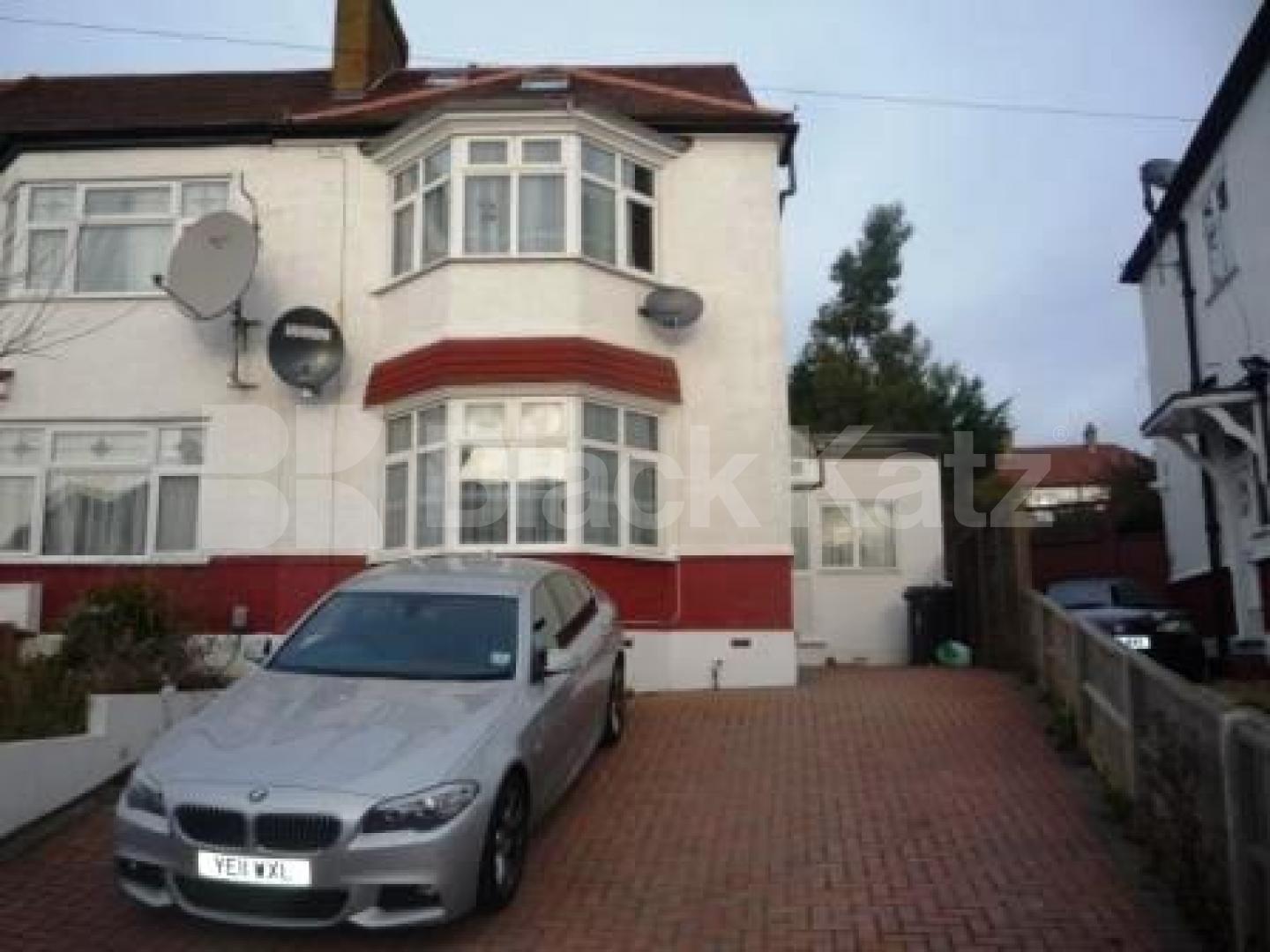 			ALL BILLS INCLUDED!, 2 Bedroom, 1 bath, 1 reception Flat			 Devonshire Hill Lane, WOOD GREEN