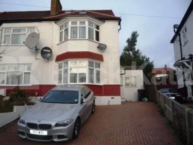 			ALL BILLS INCLUDED!, 2 Bedroom, 1 bath, 1 reception Flat			 Devonshire Hill Lane, WOOD GREEN