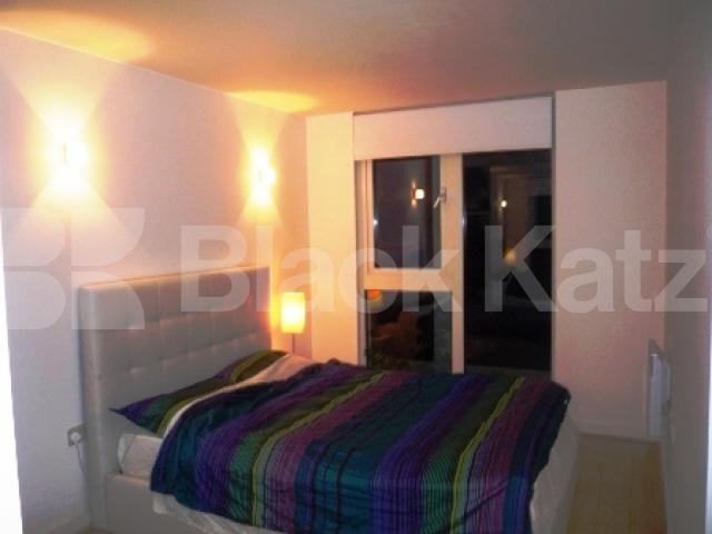 			A Must See Property !, 1 Bedroom, 1 bath, 1 reception Serviced Apartments			 New River Village, HORNSEY