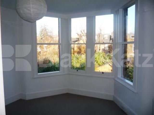 			5 Bedroom, 1 bath, 1 reception Terraced House			 Carysfort Road, CROUCH END