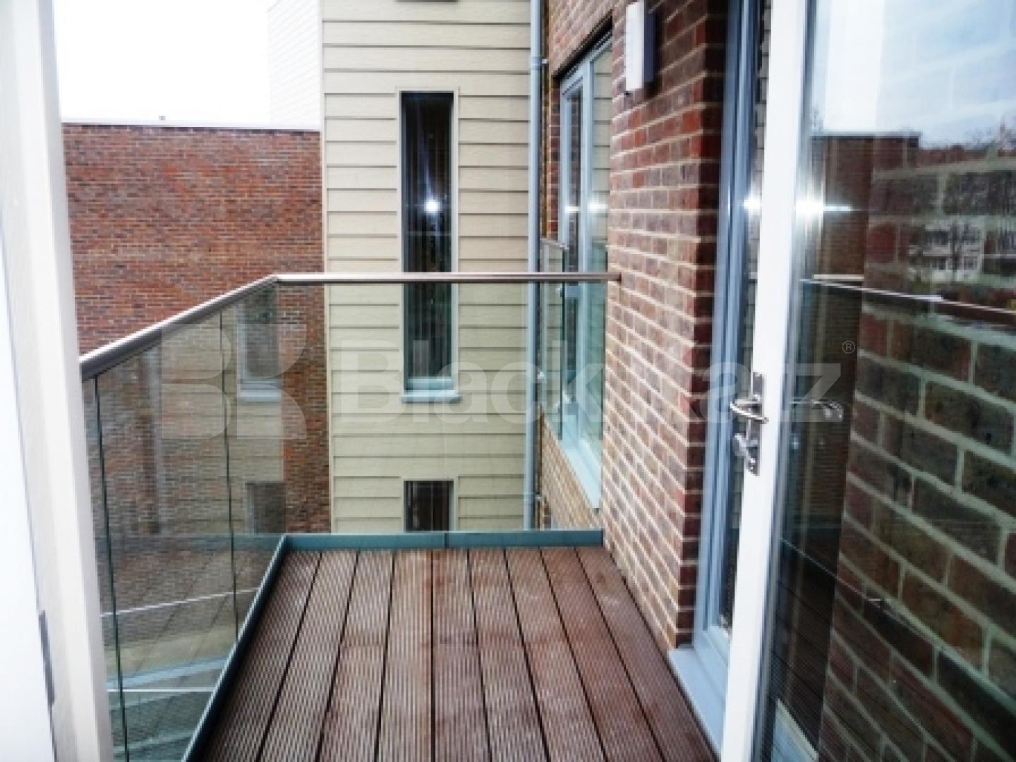 			LET, 2 Bedroom, 1 bath, 1 reception Serviced Apartments			 Park Road, CROUCH END