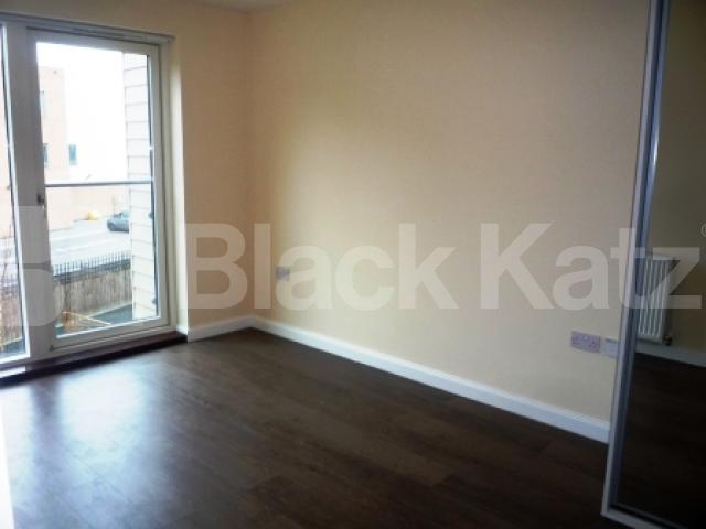 			LET, 2 Bedroom, 1 bath, 1 reception Serviced Apartments			 Park Road, CROUCH END