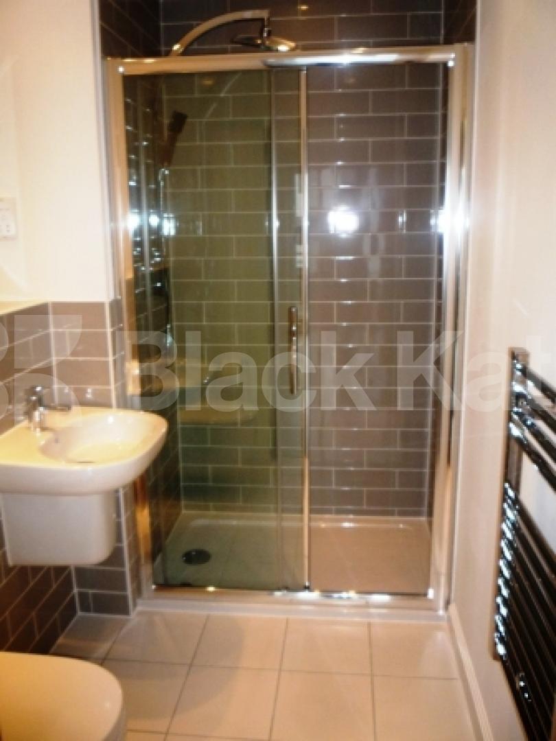 			LET, 2 Bedroom, 1 bath, 1 reception Serviced Apartments			 Park Road, CROUCH END