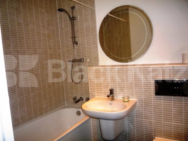 			LET, 2 Bedroom, 1 bath, 1 reception Serviced Apartments			 Park Road, CROUCH END