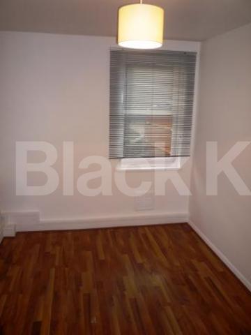 			3 Bedroom, 1 bath, 1 reception Ground Floor Flat			 Waverley Road, CROUCH END