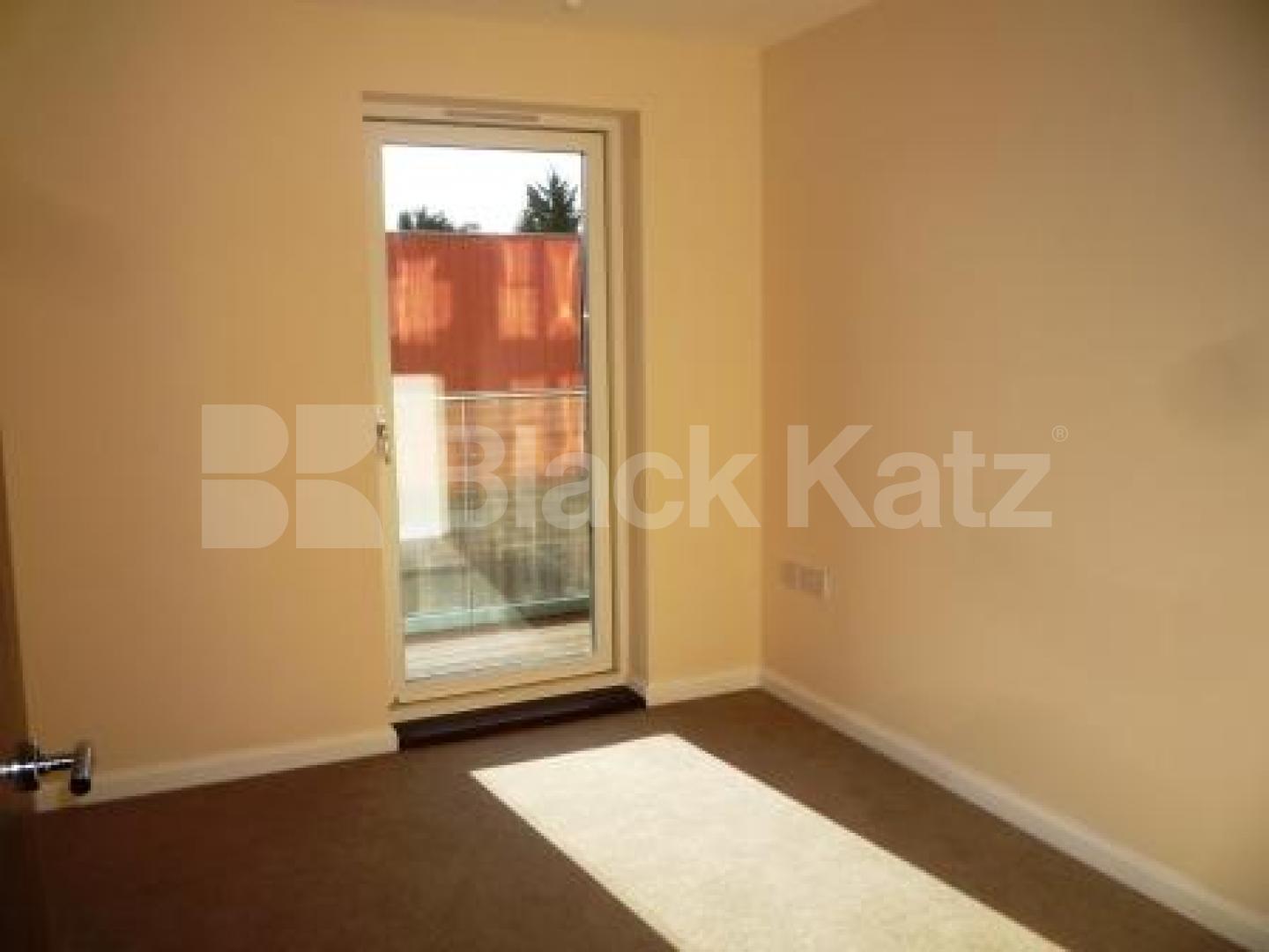 			Including heating and hot water., 2 Bedroom, 1 bath, 1 reception Serviced Apartments			 Park Road, CROUCH END