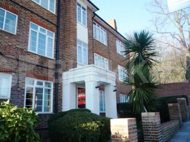 			2 Bedroom, 1 bath, 1 reception Flat			 Risborough Close, MUSWELL HILL N10