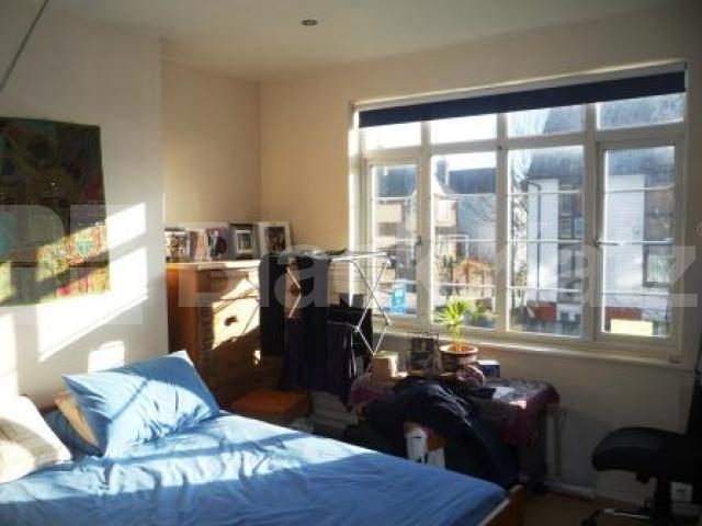 			2 Bedroom, 1 bath, 1 reception Flat			 Risborough Close, MUSWELL HILL N10