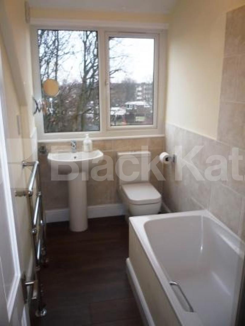 			LET, 1 Bedroom, 1 bath, 1 reception Flat			 Ferrestone Road, CROUCH END