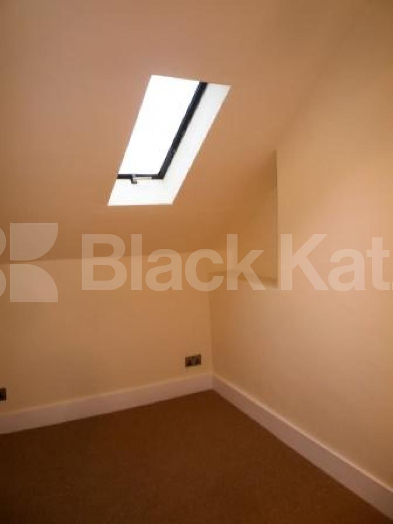 			LET, 1 Bedroom, 1 bath, 1 reception Flat			 Ferrestone Road, CROUCH END