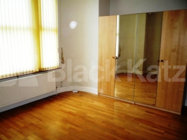 			1 Bedroom, 1 bath, 1 reception Ground Floor Flat			 Maidstone Road, BOUNDS GREEN